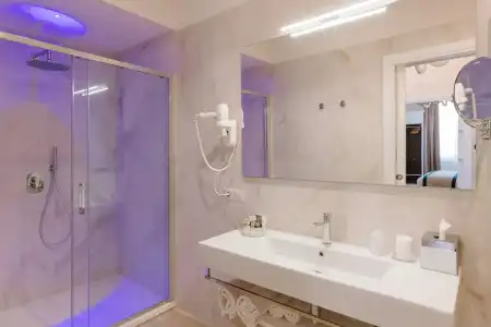 Rhea Silvia Luxury Navona - 8