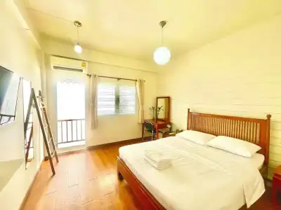 Les Fleurs Bangkok Hostel - 60