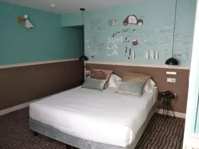 Hôtel Les 3 Poussins - 88