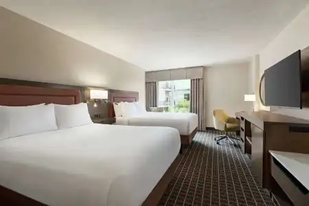 Hampton Inn & Suites Greenville-Downtown-RiverPlace - 47