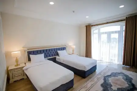 Royal - 69