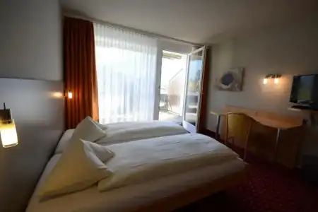 HOP Apartments & Suites - 50