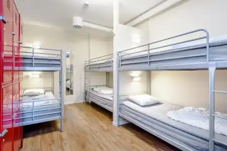 City Hostel - 24