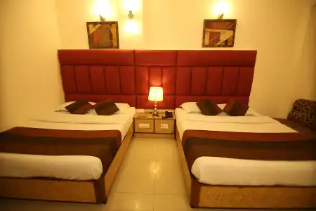 Parkway Deluxe - 3