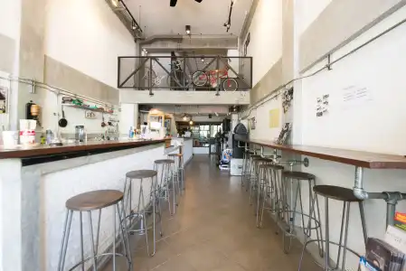 Box Hostel N Cafe - 28