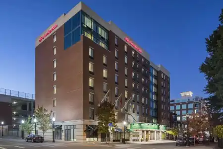 Hampton Inn & Suites Little Rock-Downtown - 32