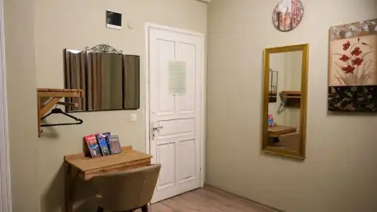 Second Home Hostel - 52
