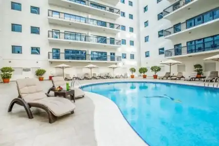 Golden Sands 10 - 11