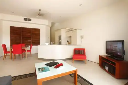 Saltwater Luxury Apartments - 38
