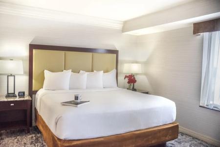 The Madison Concourse - 66