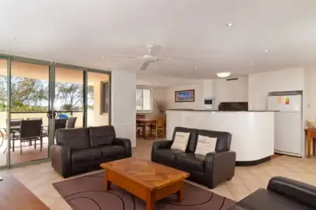 Bay Royal Apartments - 1