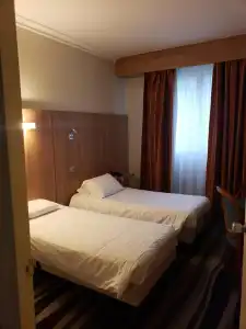 Kyriad - Tours Centre - 27