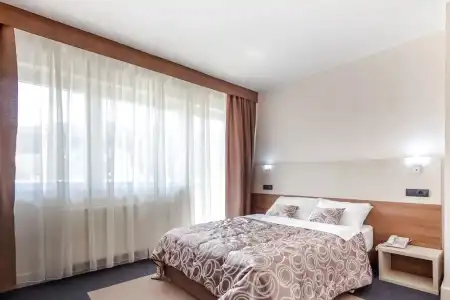 Macola - 38