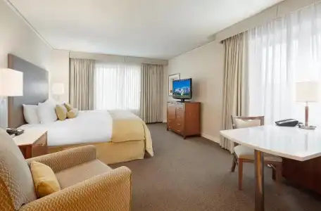InterContinental Suites Cleveland by IHG - 57