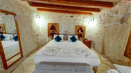 Elegance Cave Suites - 18