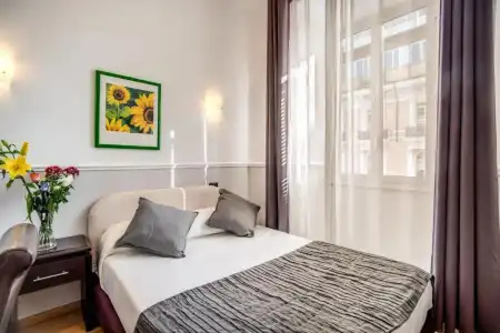 Everest Inn Rome - 33