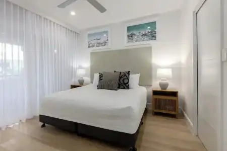 Mandalay Luxury Beachfront Apartments - 86