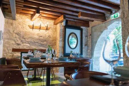 Oinou Strata - Adults Only - 19