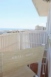 City Beach Resort - 7