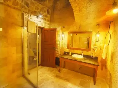 Acropolis Cave Suite - 88
