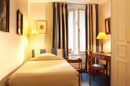 Relais Du Louvre - 44