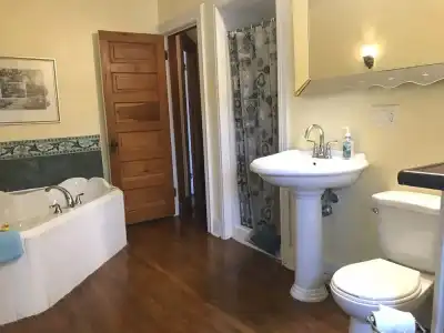 A Moment in Time Bed & Breakfast - 6
