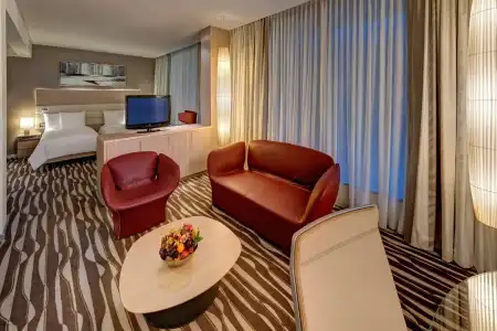 Hilton Frankfurt Airport - 73