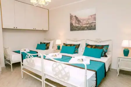 D & Sons Apartments - 50
