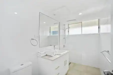 Baronnet Apartments - 248