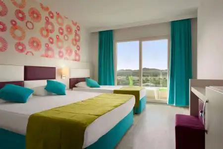 Ramada Resort by Wyndham Side - 4