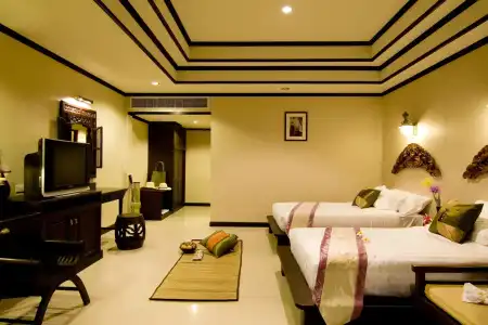 Kanok Buri Resort - 6