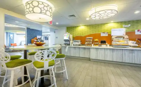 Holiday Inn Express Saint Simons Island by IHG - 9