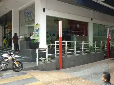 OYO 121 Frenz - 19