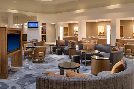 Houston Marriott South at Hobby Airport - 1