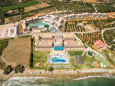 Kiani Beach Resort Family - 26