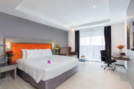 Grand 5 & Plaza Sukhumvit Bangkok - 1