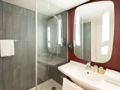 ibis Paris Gare de Lyon Ledru Rollin 12ème - 24