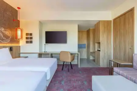 Hyatt Centric Soalteemode Kathmandu - 2