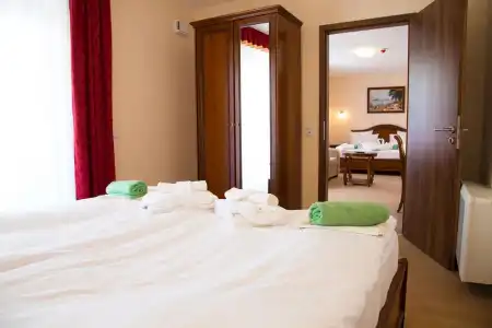 Luxury Spa And Conference - 6