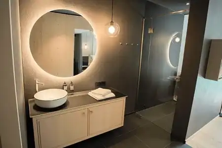 Amrai Suites - 96