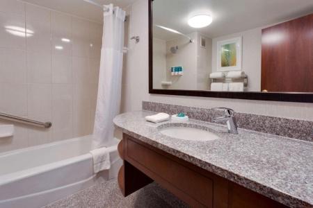 Drury Inn & Suites Columbia Stadium Boulevard - 49