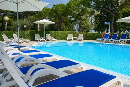 His Sirmione - Lakeview Pool - 12