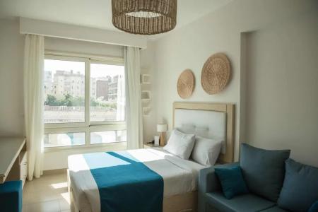 Redcon Suites - 280