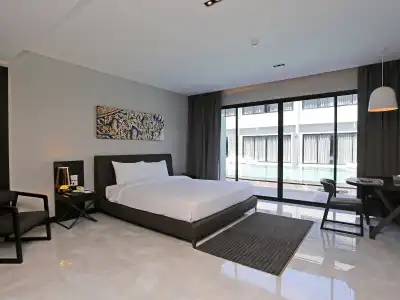 S Ratchada Bangkok - 3
