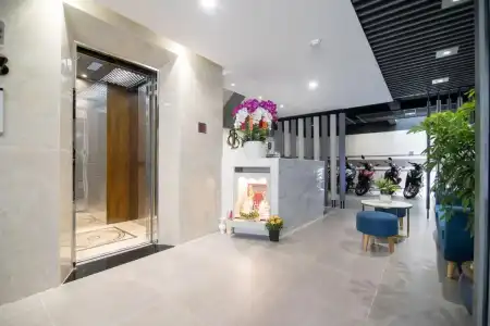 Bin Bin 7 - Near Ton Duc Thang University - 12