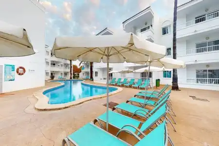 Palm Garden Apartments - 10