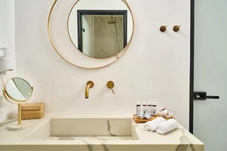 Alleys All-Suite & Spa - 116