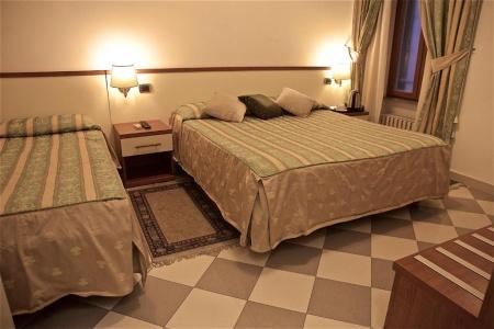 Carmel Roma - 11