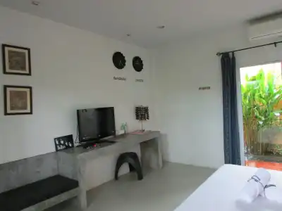 The Park Drive-Thru Check-In Resort - 29