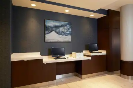 Courtyard by Marriott Los Angeles LAX/Century Boulevard - 16